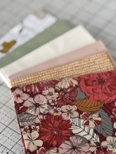 Load image into Gallery viewer, Fat Quarter Surprise Bundles
